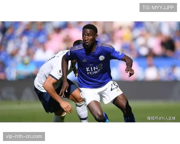 奥尔莫与贝林厄姆：创造型与冲击型中场的战术功能与角色差异解析